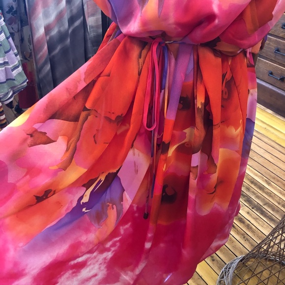 Gorgeous chiffon summer dress - Picture 7 of 8